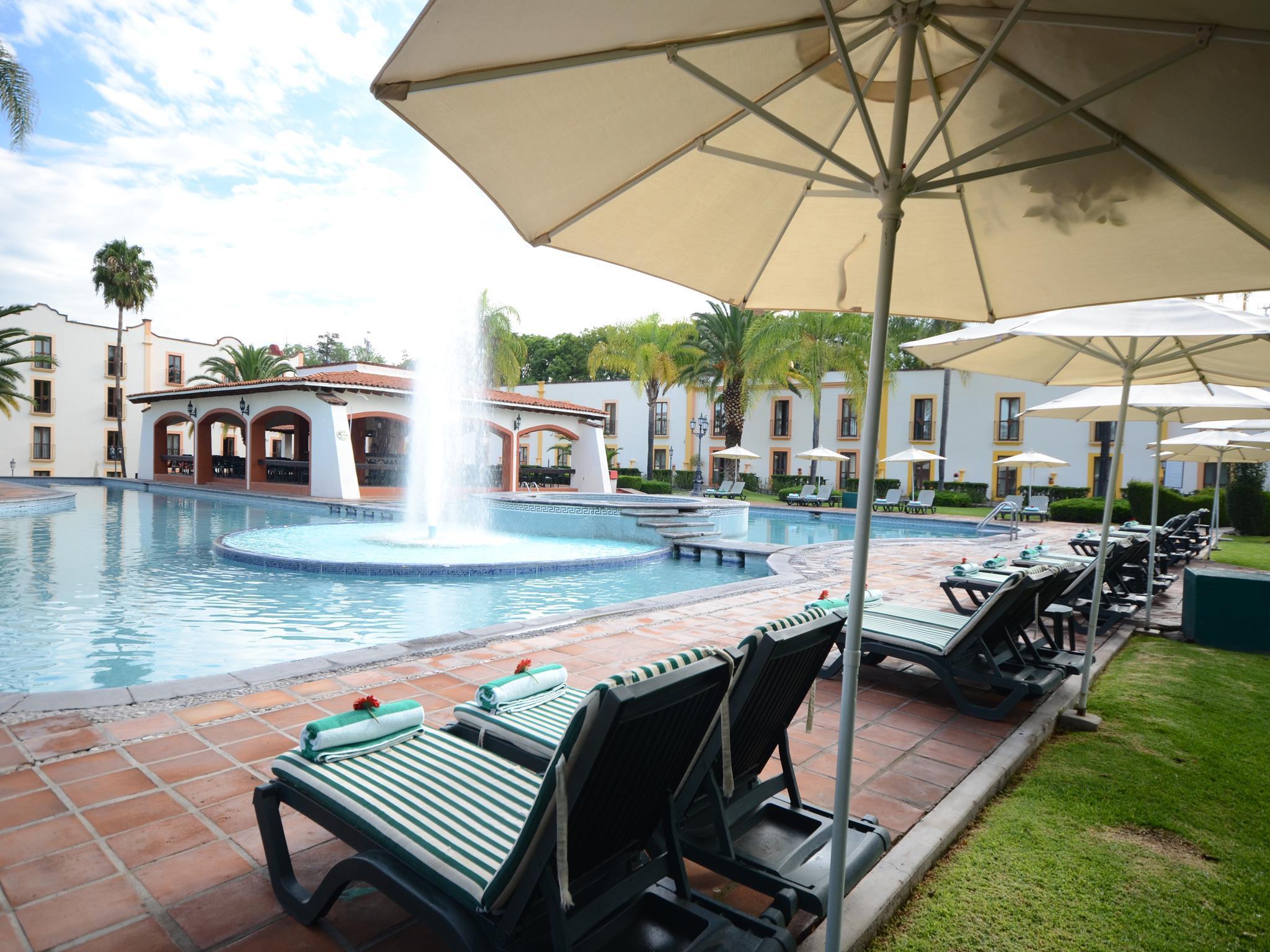 Hotel Mision Grand Juriquilla Exterior foto