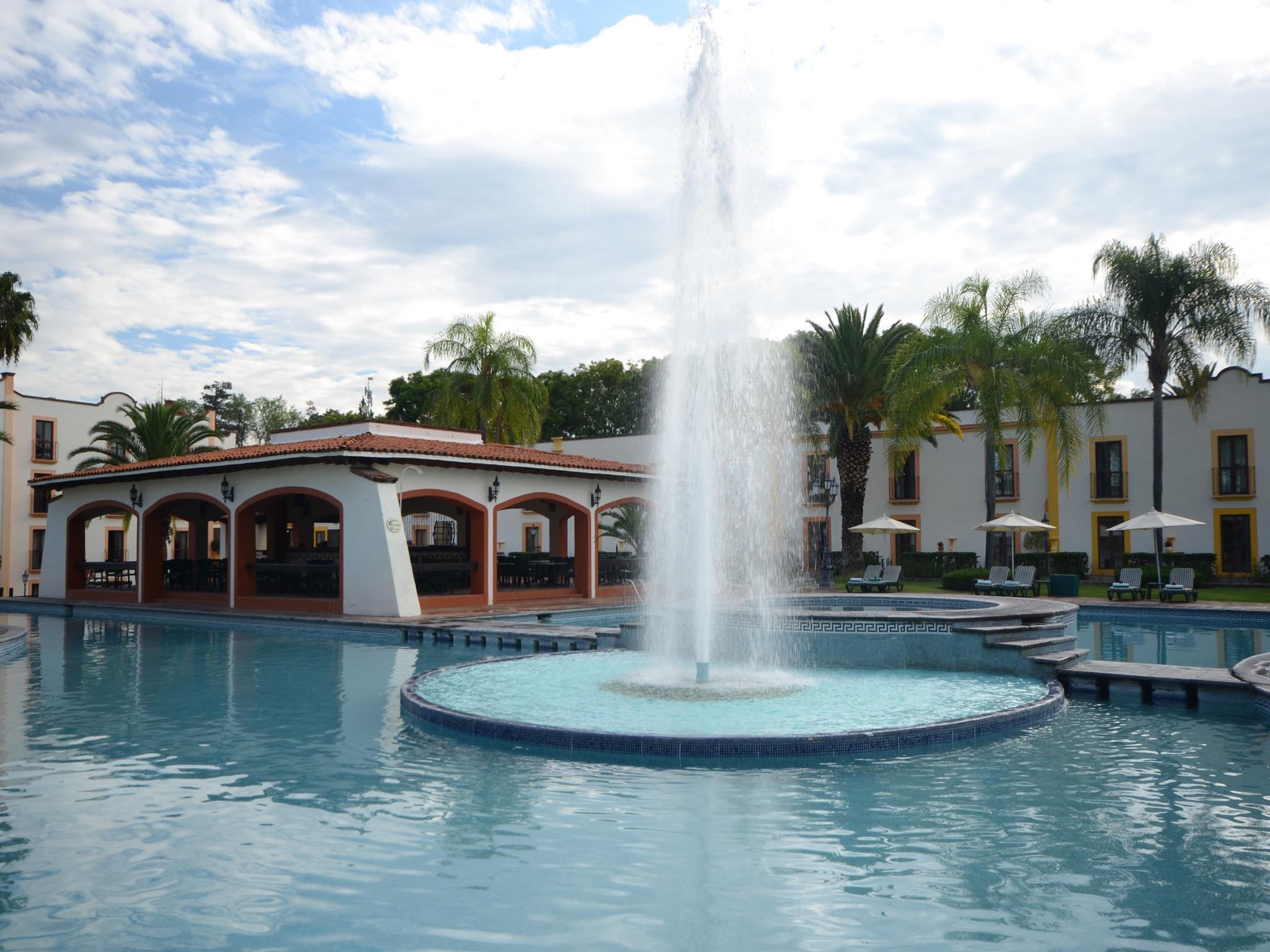 Hotel Mision Grand Juriquilla Exterior foto