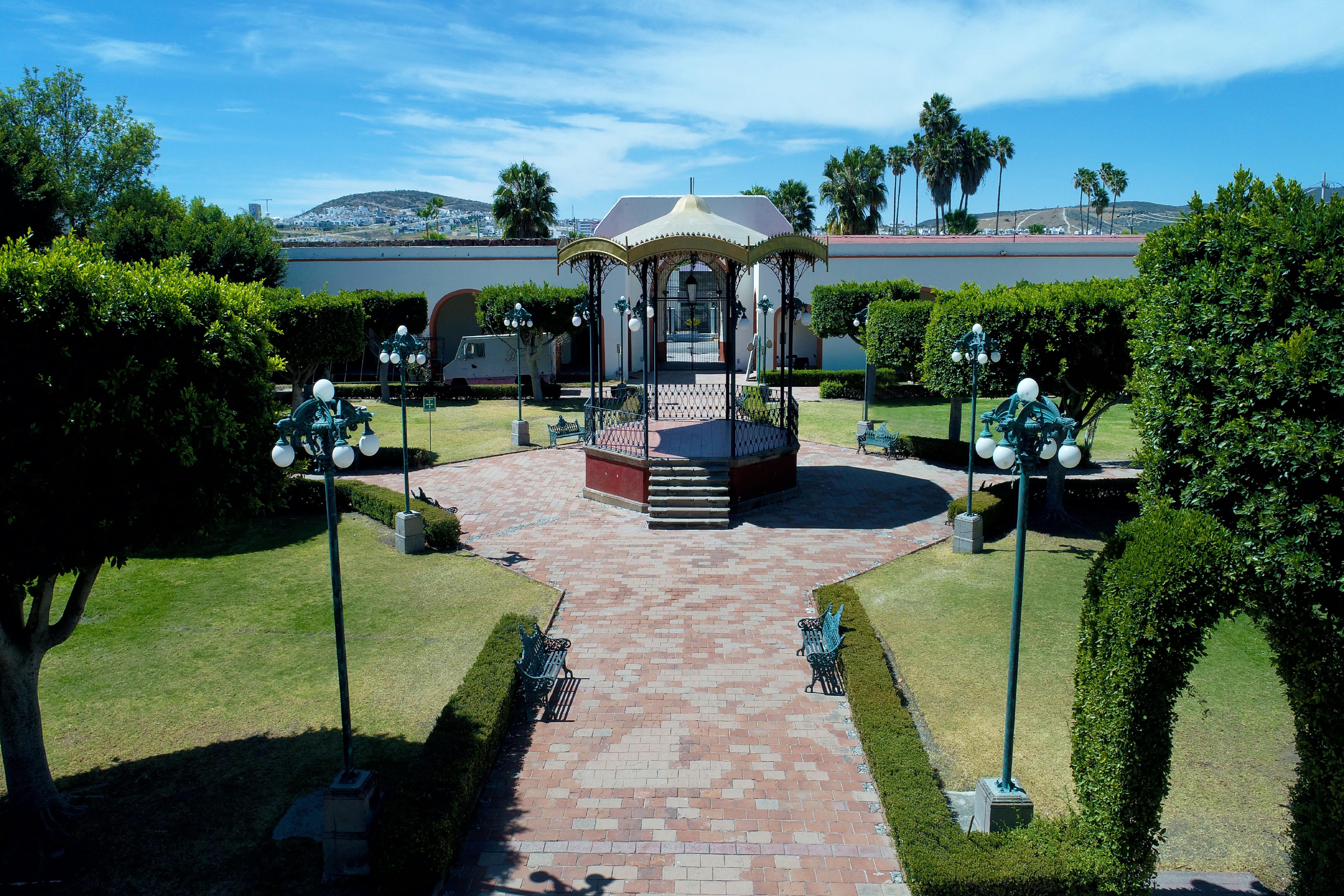 Hotel Mision Grand Juriquilla Exterior foto