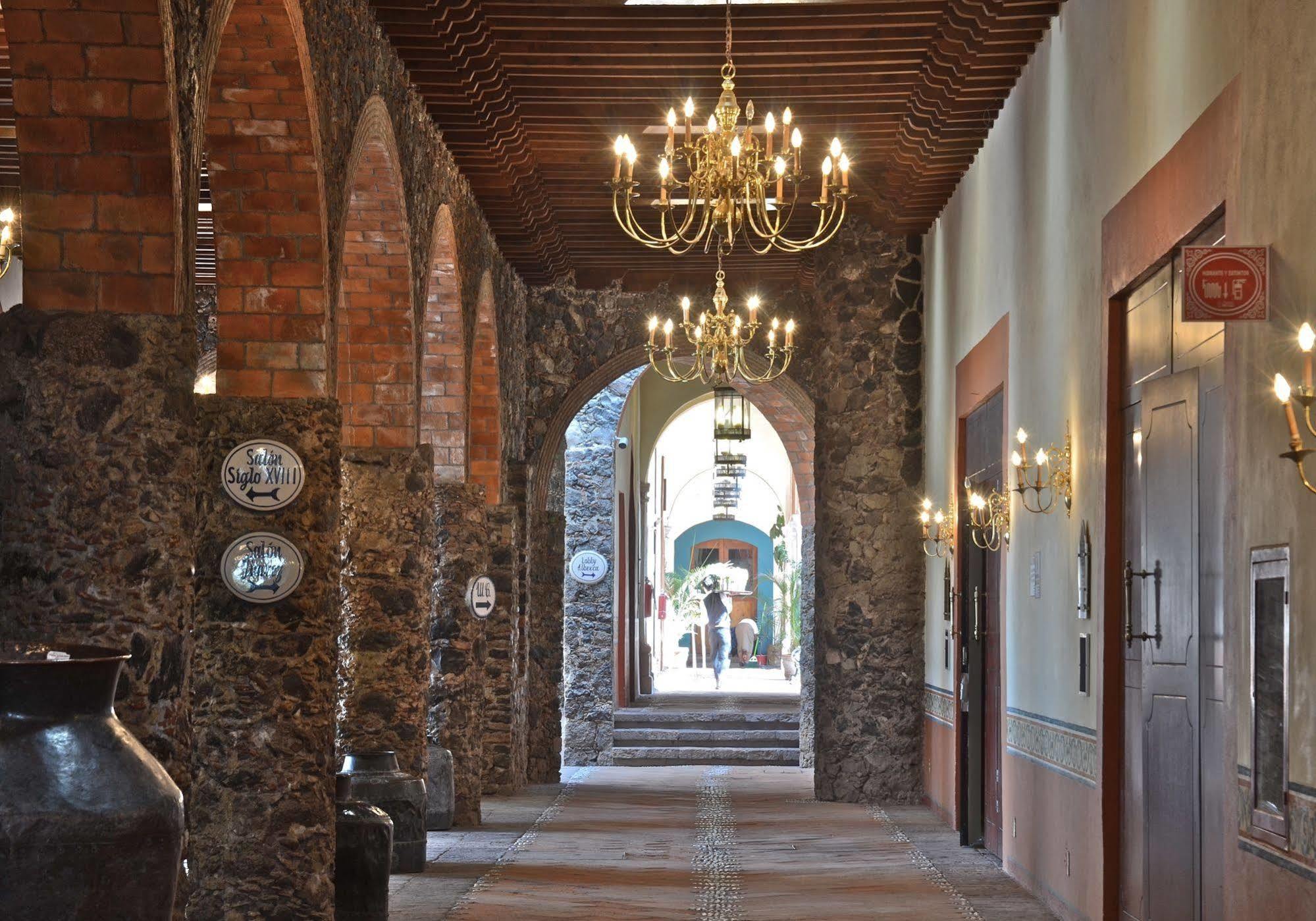 Hotel Mision Grand Juriquilla Exterior foto